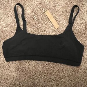 SKIMS SCOOP BRALETTE M NWT